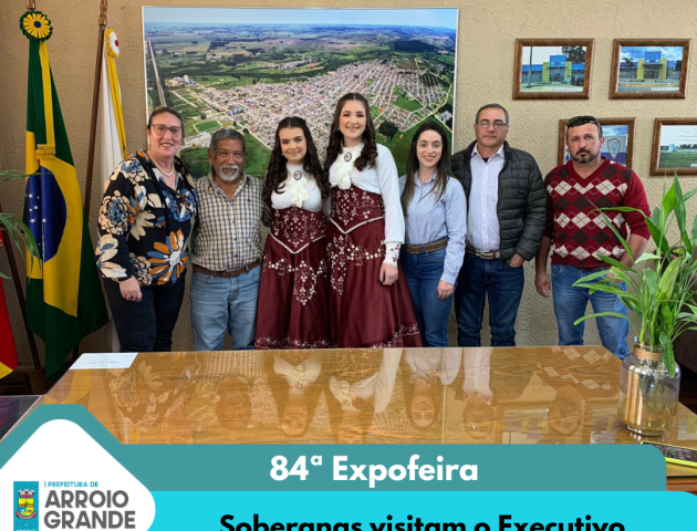 Soberanas da 84ª Expofeira de Arroio Grande visitam o Executivo Municipal